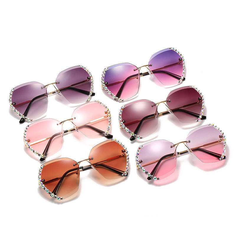 ClassiCove™ Crystal Edge Glam Sunglasses