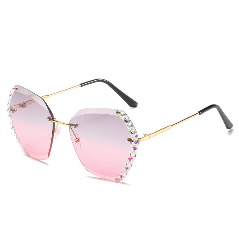 ClassiCove™ Crystal Edge Glam Sunglasses