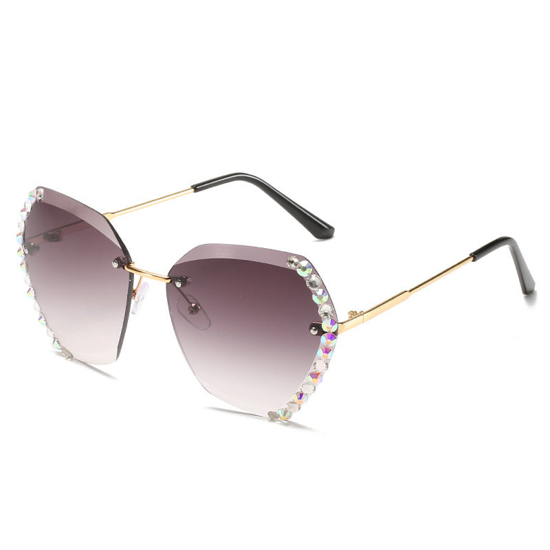 ClassiCove™ Crystal Edge Glam Sunglasses