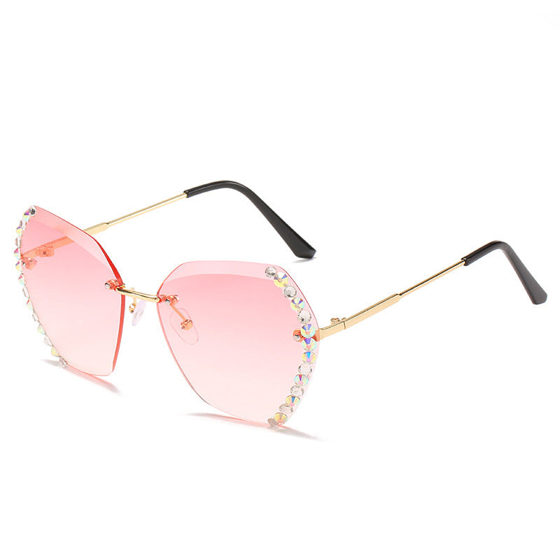 ClassiCove™ Crystal Edge Glam Sunglasses