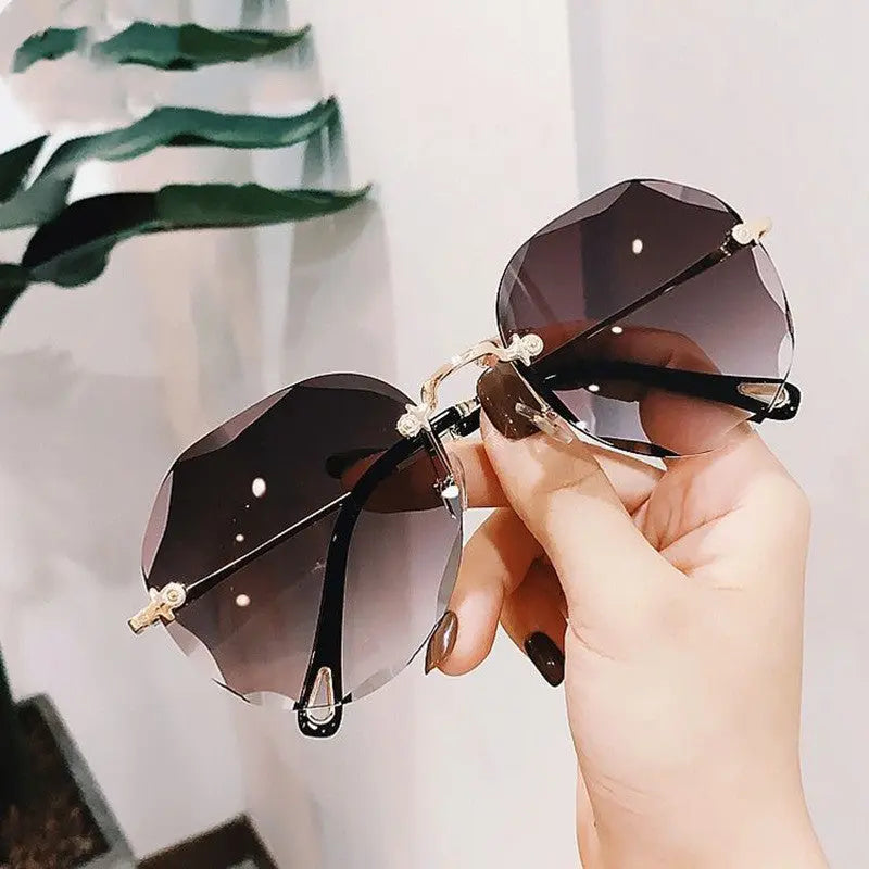 Classicove™ PetalCharm Oversized Rimless Sunglasses Desi Hands