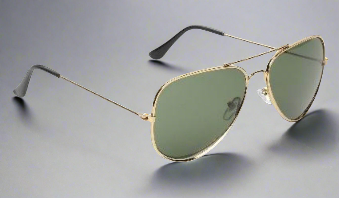 ClassiCove™ Polarised Aviator Sunglasses Green with Golden Frame