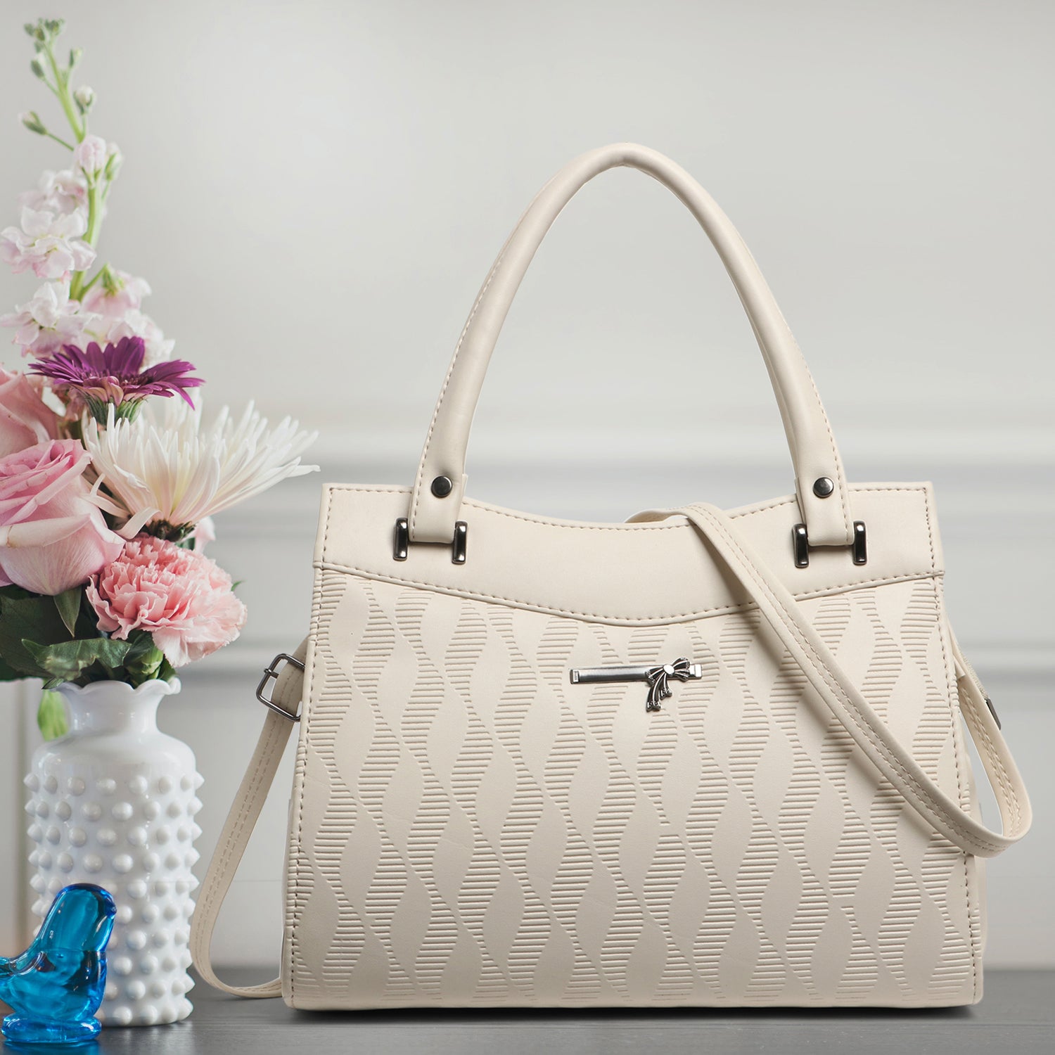 Classicove Elegant Cream Textured Handbag with Premium Fabric & Golden Hardware Desi Hands