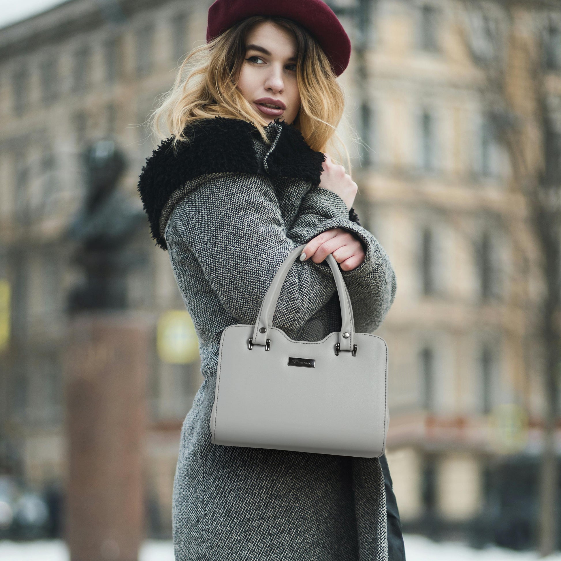 Classicove Elegant Cream Textured Handbag with Premium Fabric & Golden Hardware Desi Hands