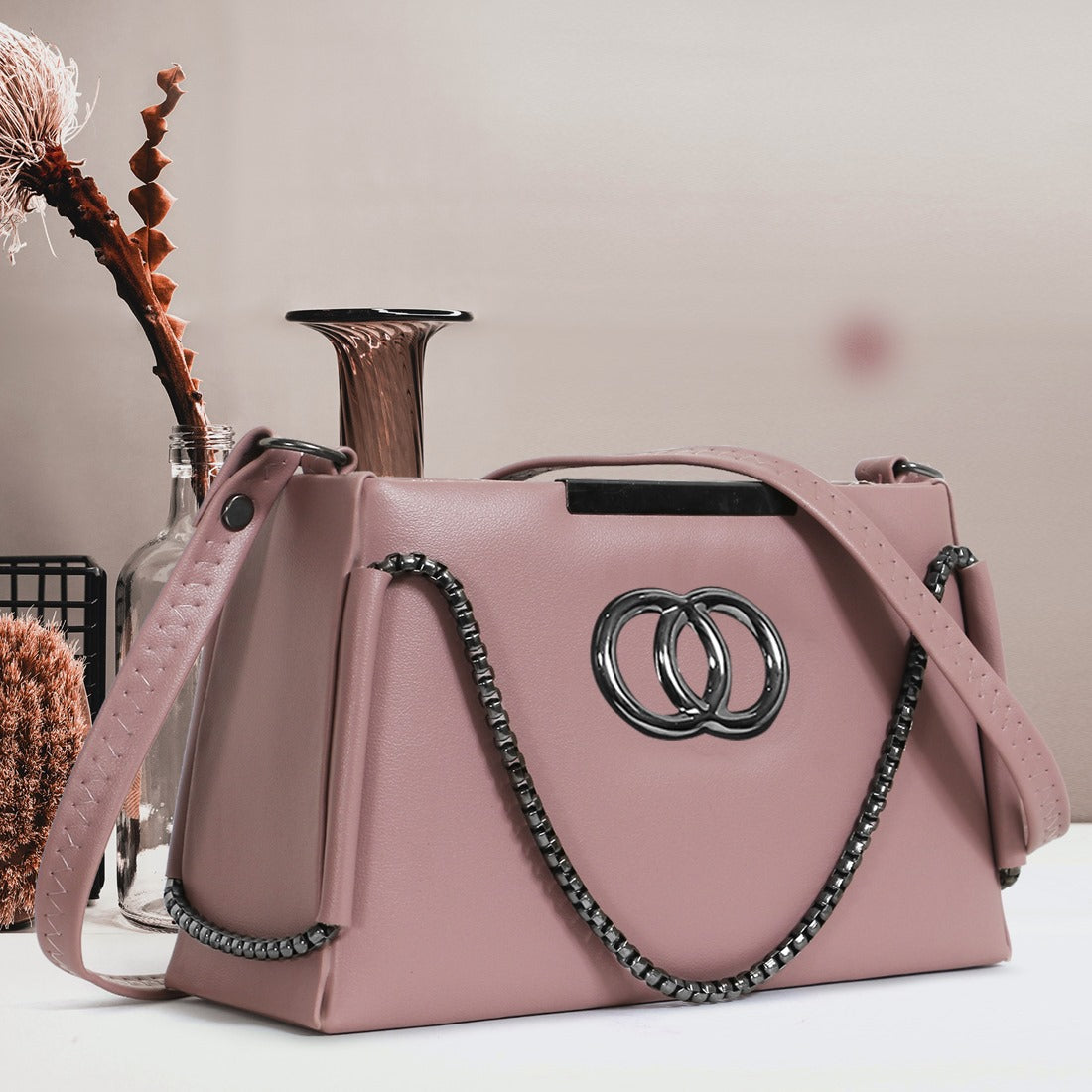 Classicove Elegant Pink Shoulder Bag with Chain Detailing Desi Hands